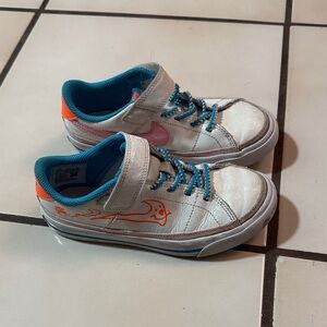 Nike Kids White and Blue Sneakers with Orange Accents
